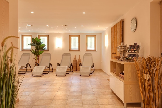 Imagen de la piscina del Hotel Nova. Foto 18