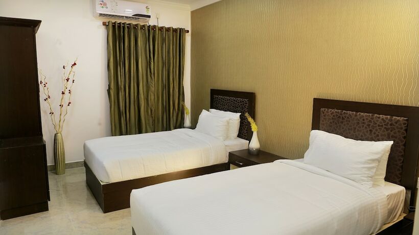 Imagen de la habitación del Hotel Nova Grand Canyon. Foto 15