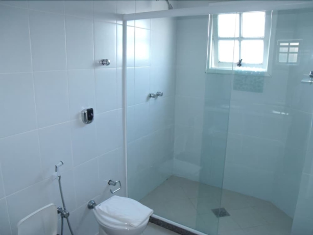 Imagen de la habitación del Hotel Nova Guarapari. Foto 7