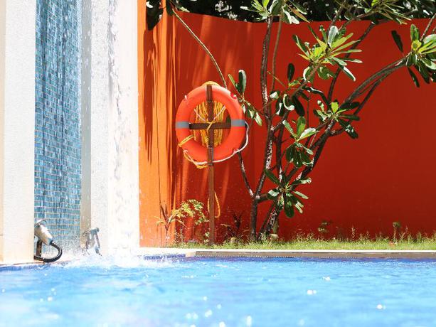 Imagen de la piscina del Hotel Nova Maldives. Foto 19