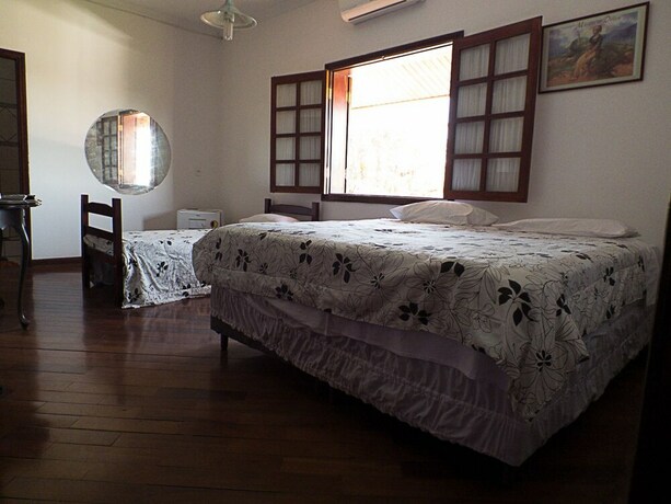 Imagen de la habitación del Hotel Nova Odessa. Foto 2