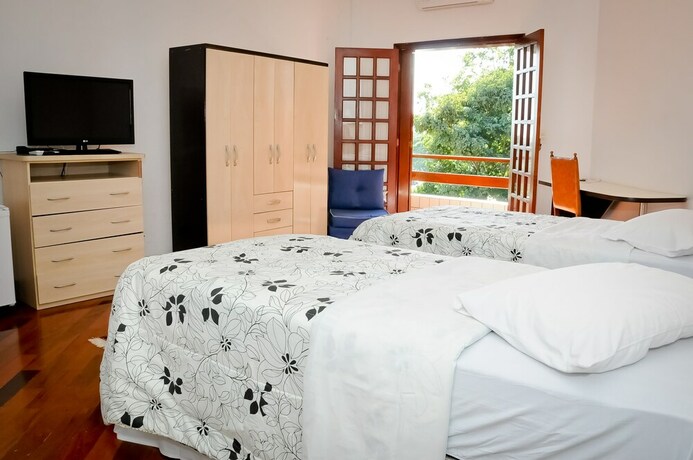 Imagen de la habitación del Hotel Nova Odessa. Foto 9