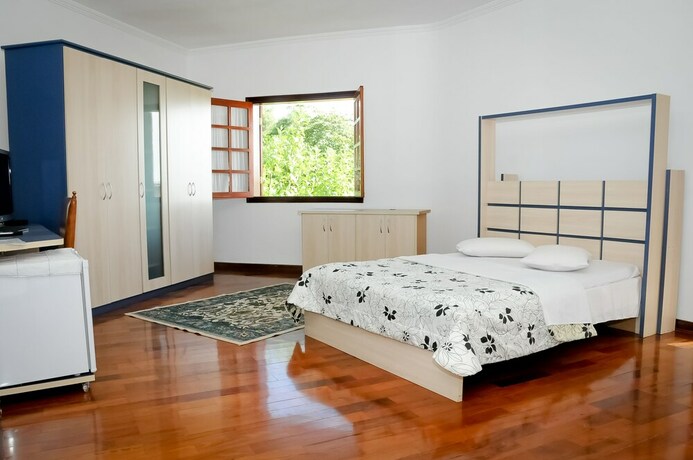 Imagen de la habitación del Hotel Nova Odessa. Foto 15