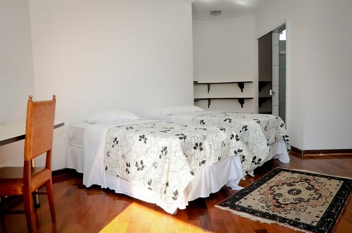 Imagen de la habitación del Hotel Nova Odessa. Foto 18