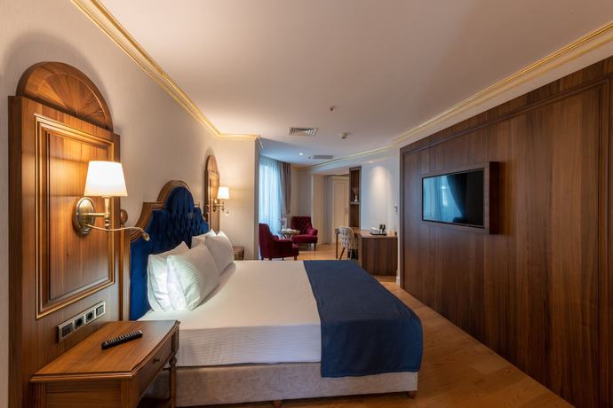 Imagen de la habitación del Hotel Nova Plaza Pera. Foto 16