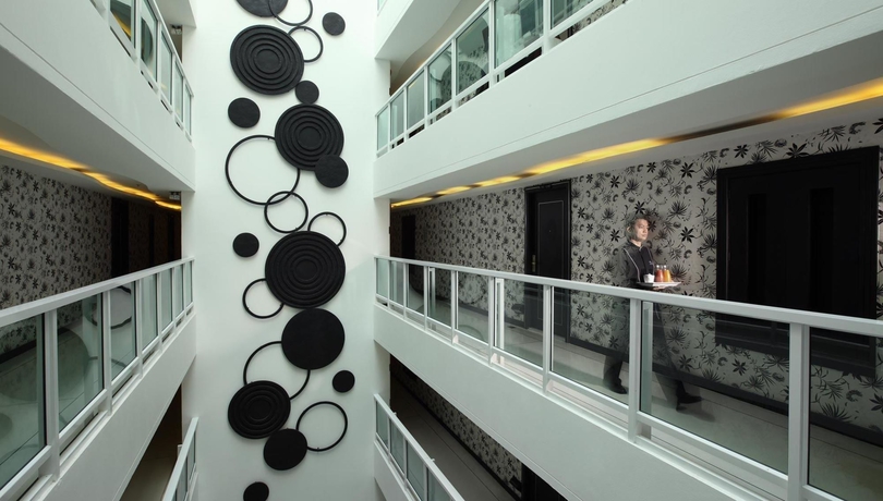 Imagen de los interiores del Hotel Nova Suites Pattaya By Compass Hospitality. Foto 12