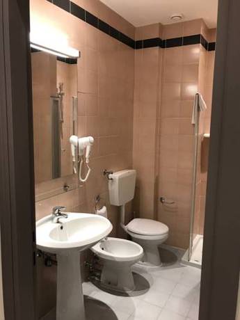 Imagen de la habitación del Hotel Novahotel. Foto 2