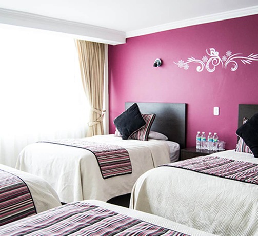 Imagen de la habitación del Hotel Novalux. Foto 4