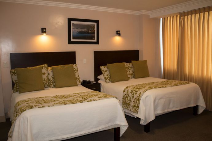 Imagen de la habitación del Hotel Novalux. Foto 11