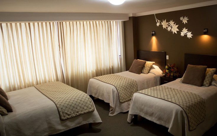 Imagen de la habitación del Hotel Novalux. Foto 18