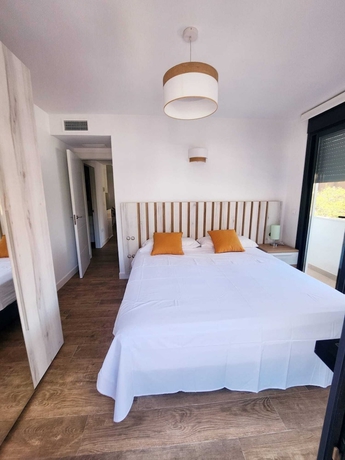 Imagen de la habitación del Hotel Novamar apartamentos. Foto 8