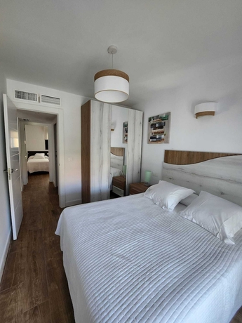 Imagen de la habitación del Hotel Novamar apartamentos. Foto 13