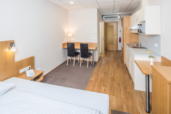 Imagen de la habitación del Hotel Novapark Das Flugzeughotel. Foto 4