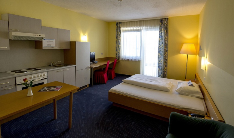 Imagen de la habitación del Hotel Novapark Das Flugzeughotel. Foto 5