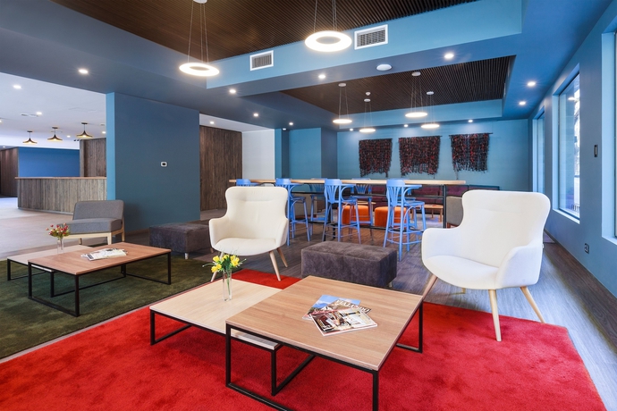 Imagen de los interiores del Hotel Novapark. Foto 16