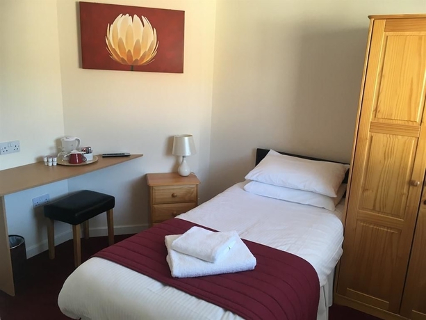 Imagen de la habitación del Hotel Novar Arms. Foto 5