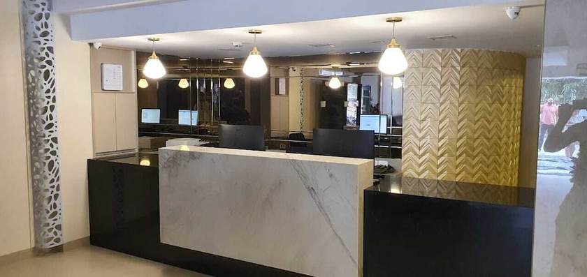 Imagen de los interiores del Hotel Novares. Foto 15