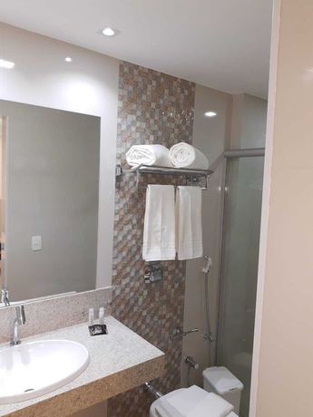 Imagen de la habitación del Hotel Novares. Foto 11