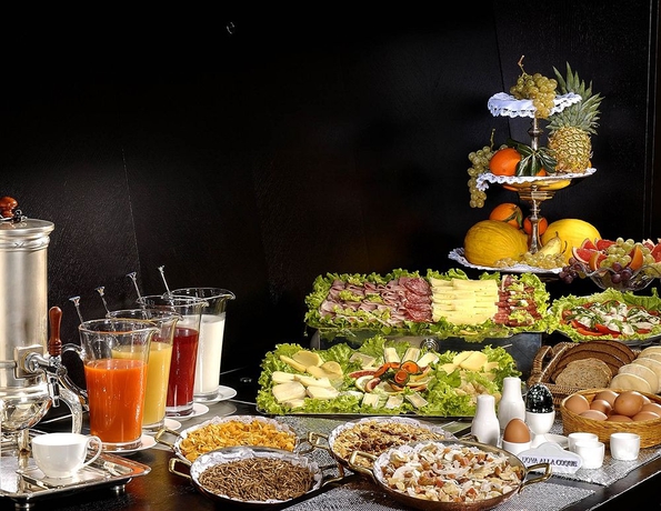 Imagen del bar/restaurante del Hotel Novecento, Bolonia. Foto 2