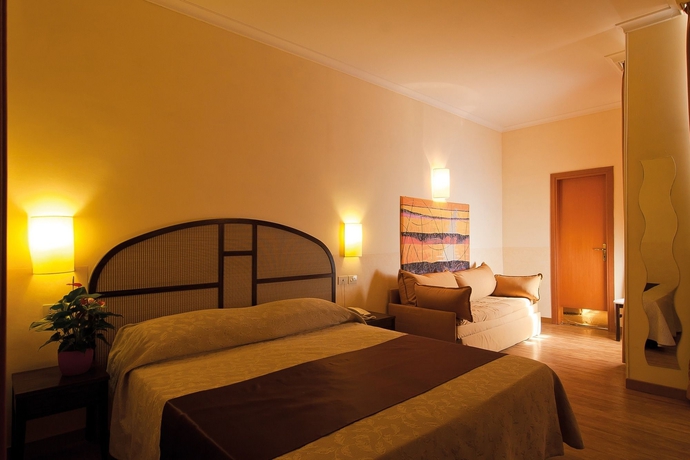 Imagen de la habitación del Hotel Novecento, Roma. Foto 9