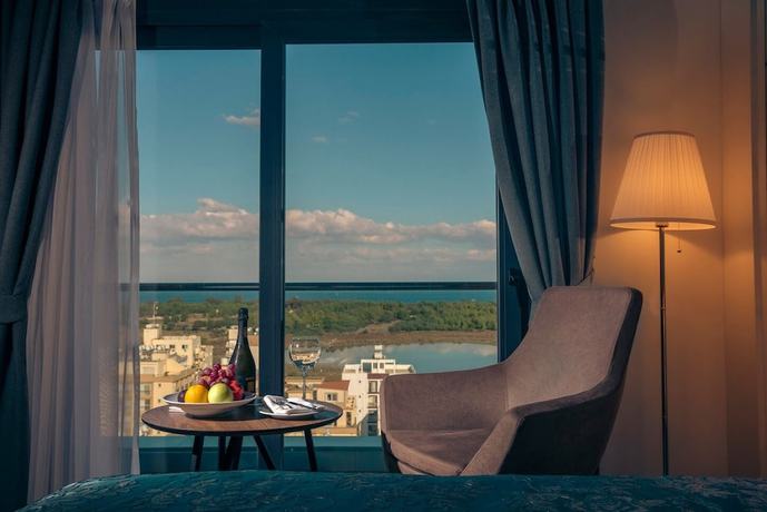 Imagen de la habitación del Hotel Novel Centre Point. Foto 6