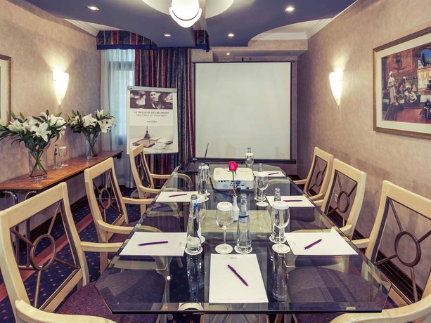 Imagen de los interiores del Hotel Novel City Center. Foto 8