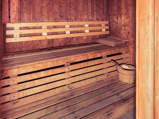 Imagen de la piscina del Hotel Novel City Center. Foto 12