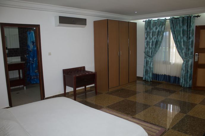 Imagen de la habitación del Hotel Novela Star. Foto 10