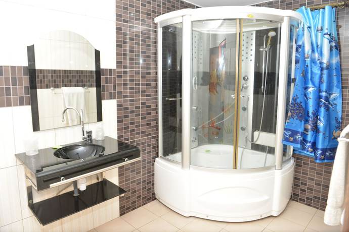 Imagen de la habitación del Hotel Novela Star. Foto 13