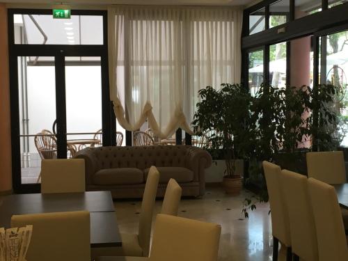 Imagen de la habitación del Hotel Novella, Misano Adriatico. Foto 9