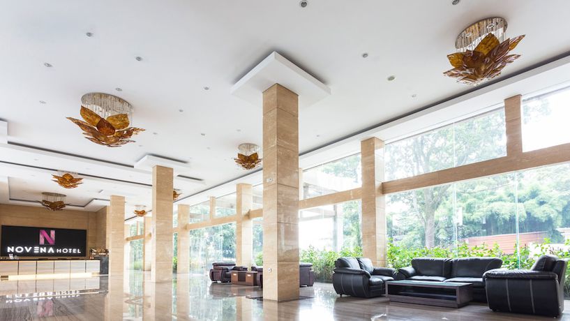 Imagen de los interiores del Hotel Novena. Foto 18