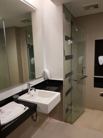 Imagen de la habitación del Hotel Novena. Foto 6