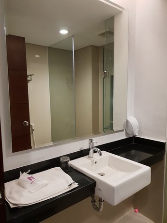 Imagen de la habitación del Hotel Novena. Foto 14