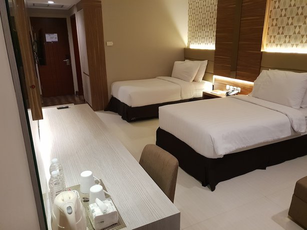 Imagen de la habitación del Hotel Novena. Foto 17