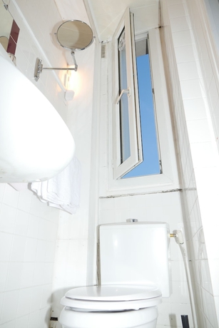 Imagen de la habitación del Hotel Novex. Foto 16