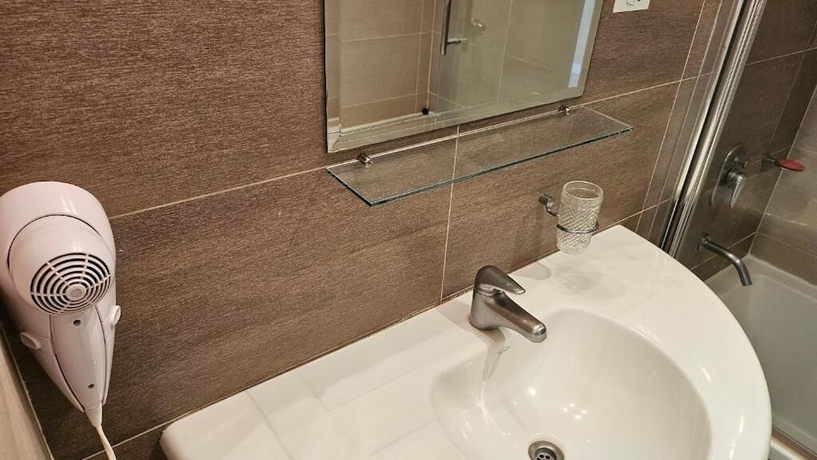 Imagen de la habitación del Hotel Novi, Mar del Plata. Foto 11