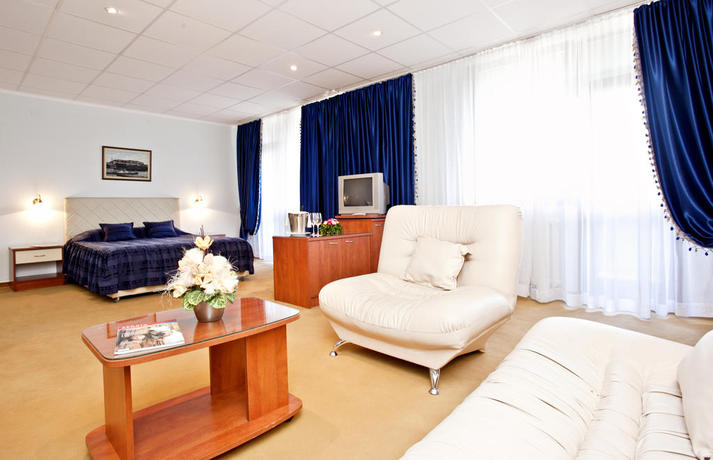 Imagen de la habitación del Hotel Novi Sad. Foto 10