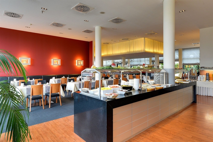 Imagen del bar/restaurante del Hotel Novina Herzogenaurach Herzo Base. Foto 4