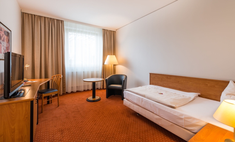 Imagen de la habitación del Hotel Novina Südwestpark Nürnberg. Foto 6