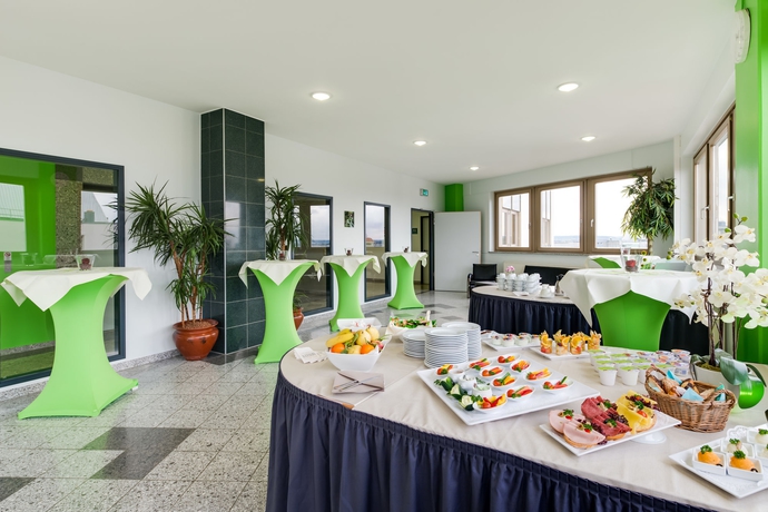 Imagen de los interiores del Hotel Novina Südwestpark Nürnberg. Foto 12