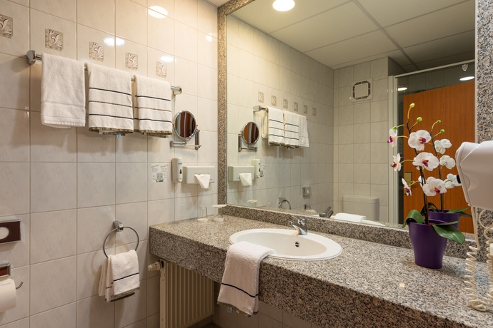 Imagen de la habitación del Hotel Novina Südwestpark Nürnberg. Foto 7