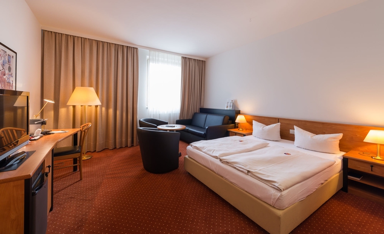 Imagen de la habitación del Hotel Novina Südwestpark Nürnberg. Foto 10