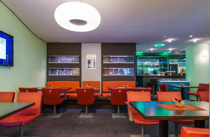 Imagen del bar/restaurante del Hotel Novina W&ouml;hrdersee N&uuml;rnberg City. Foto 2