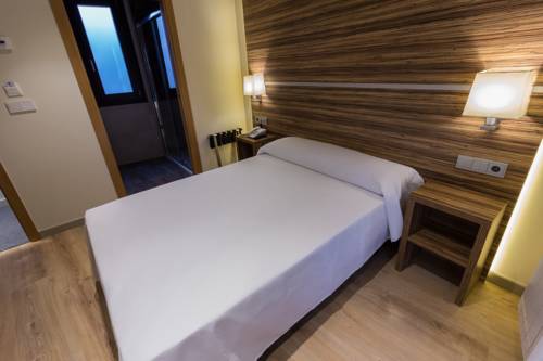 Imagen de la habitación del Hotel Novo C&aacute;ndido. Foto 5