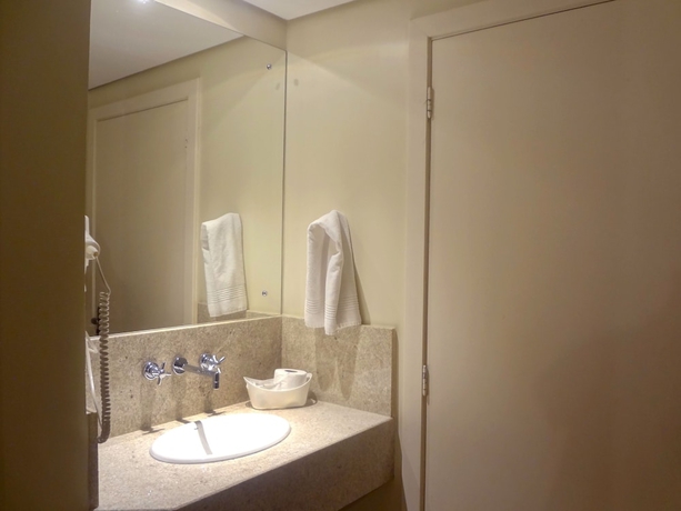 Imagen de la habitación del Hotel Novo Hamburgo Business. Foto 7