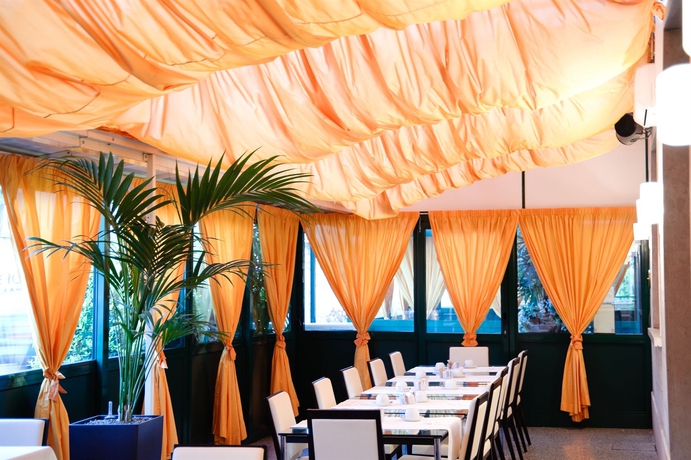 Imagen del bar/restaurante del Hotel Novo Rossi. Foto 3