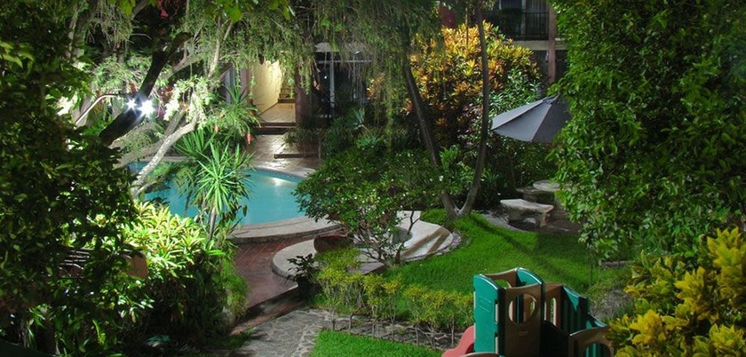 Imagen de los exteriores del Hotel Novo and Suite. Foto 3