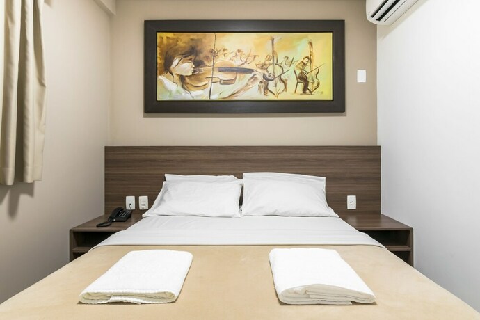 Imagen de la habitación del Hotel Novohotell Recife. Foto 19