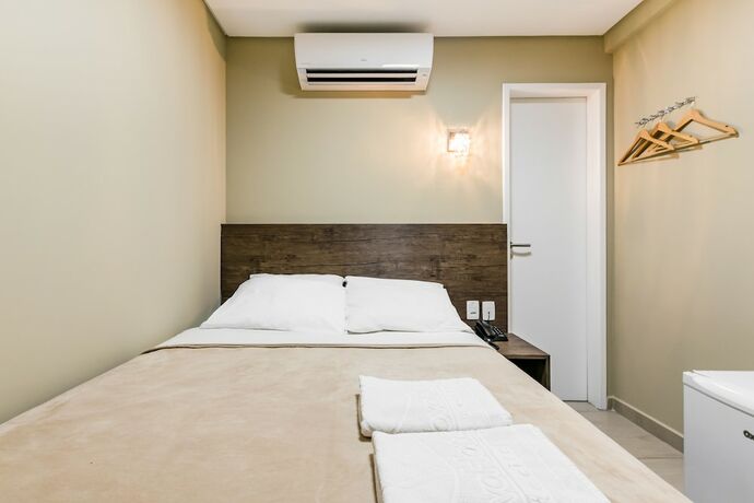 Imagen de la habitación del Hotel Novohotell Recife. Foto 26