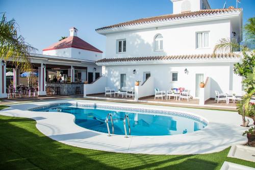 Imagen general del Hotel Novomar, Chiclana - Sancti Petri. Foto 1